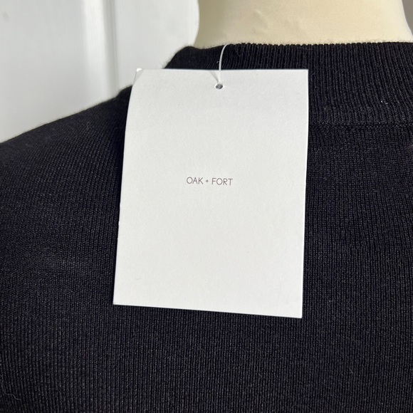 Oak + Fort 3/4 sleeve crop top - Picture 5 of 6